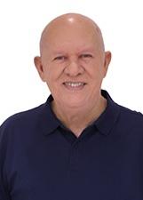 Foto de urna de Edson Araújo