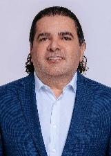 Foto de urna de Peron Figueiredo
