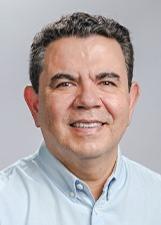 Foto de urna de Dr Erik
