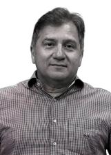 Foto de urna de Simplício Araújo
