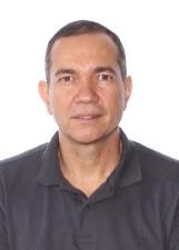 Foto de urna de Gene Diniz