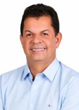 Foto de urna de Kiefer Cavalcante