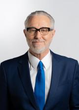 Foto de urna de Antonio Vaz