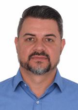 Foto de urna de Adriano Lima