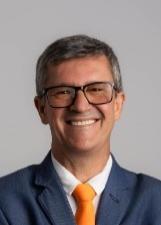 Foto de urna de Hermínio Bernardo