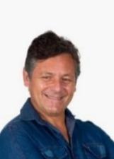Foto de urna de Douglas Kajfes