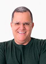 Foto de urna de Adriano do Silveira