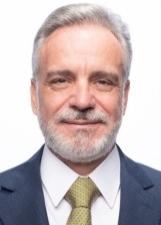 Foto de urna de Gilberto Abramo