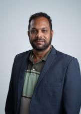 Foto de urna de César de Soné