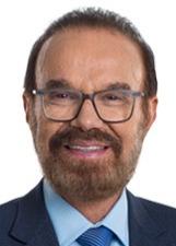 Foto de urna de Lincoln Portela