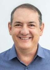 Foto de urna de Renato Andrade