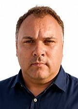 Foto de urna de Fernando Ribeiro