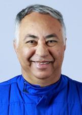 Foto de urna de Adão Caetano