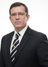 Foto de urna de Dr. Moises