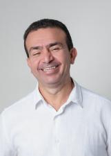 Foto de urna de PR. Adão Azevedo