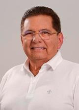 Foto de urna de Adriano Galdino