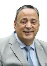 Foto de urna de Hussein Bakri