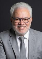 Foto de urna de Cantor Kalebe