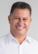 Foto de urna de Adelino Ribeiro