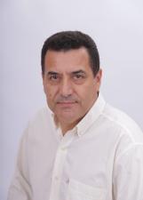 Foto de urna de Carlos Mendes