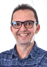 Foto de urna de Charles do Paulistão