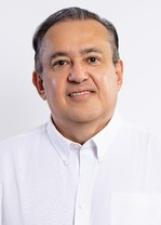Foto de urna de Sebastião Oliveira