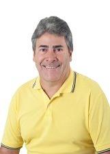 Foto de urna de Aderaldo Pinto