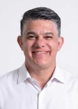 Foto de urna de Mário Cavalcante