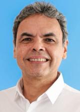 Foto de urna de Dr. Gil Carlos