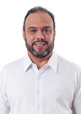 Foto de urna de Ziza Carvalho