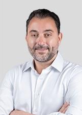 Foto de urna de Átila Lira