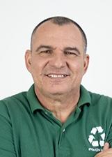 Foto de urna de Marquinhos da Reciclagem