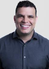 Foto de urna de Bispo Henrique Santini