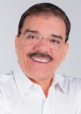 Foto de urna de Átila Nunes