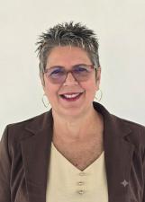 Foto de urna de Karla de Lucas da Rádio