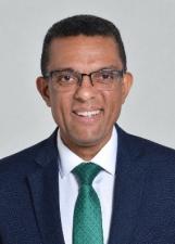 Foto de urna de Otoni de Paula