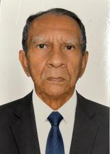 Foto de urna de Orlando Carioca