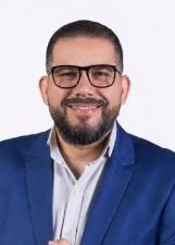 Foto de urna de Pastor Rafael Oliveira