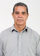Foto de urna de Charles Pereira