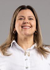 Foto de urna de Samyra do Basto