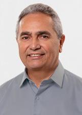 Foto de urna de Francisco Tenório