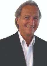 Foto de urna de Monteiro Castro