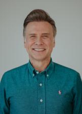 Foto de urna de Elvis Feltrin