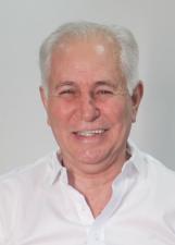 Foto de urna de Chicão da Silveira
