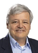 Foto de urna de Prof Tozi