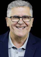 Foto de urna de Dr Claudio Miranda