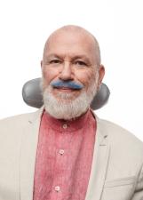 Foto de urna de Tuca Munhoz Bigode Azul