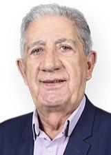 Foto de urna de Miltão