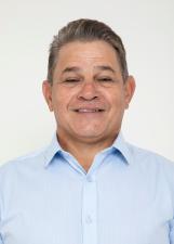 Foto de urna de Dennis Guerra