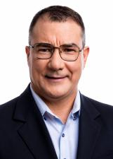 Foto de urna de Moacir Cova Investigador